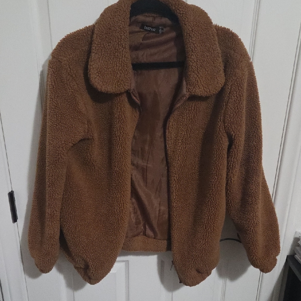 Boohoo Cozy Teddy Jacket in Warm Brown